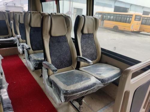 SML INTERIOR 20 SEATER